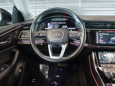 Used 2022 Audi Q8 Premium Plus w/ Premium Plus Package image 18