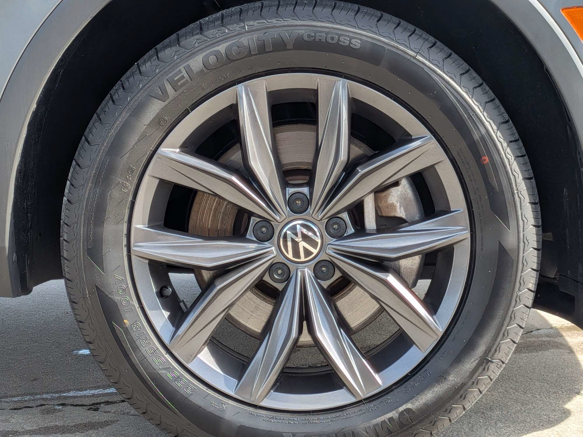 Used 2022 Volkswagen Tiguan SE FWD image 10