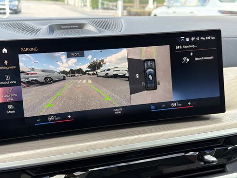 Certified 2023 BMW X7 M60i w/ Executive Package AWD/4WD image 25