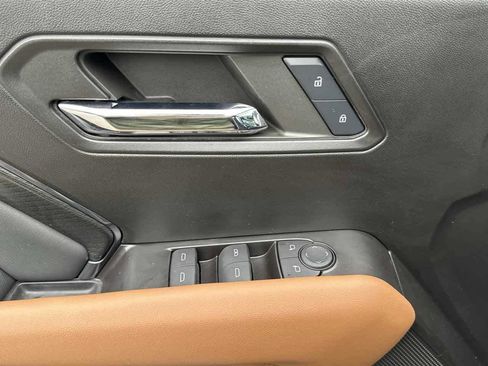 Used 2024 GMC Canyon AT4 w/ Technology Package image 14