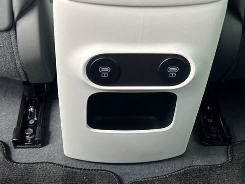 New 2025 Hyundai Ioniq 5 SEL RWD image 16