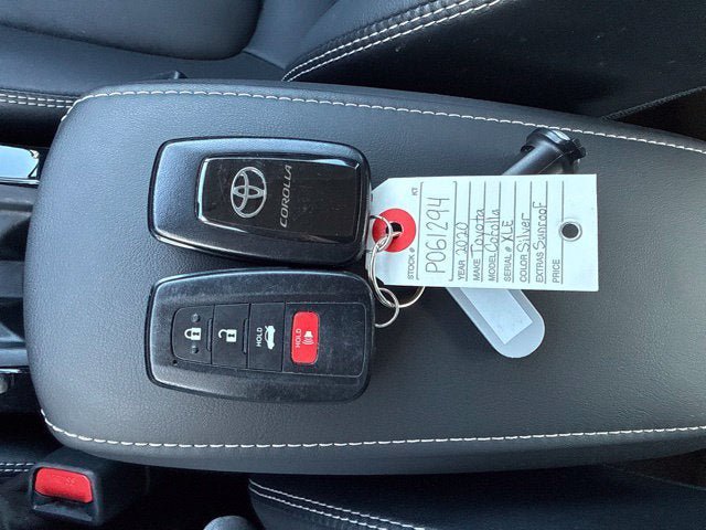 Used 2020 Toyota Corolla XLE FWD image 35