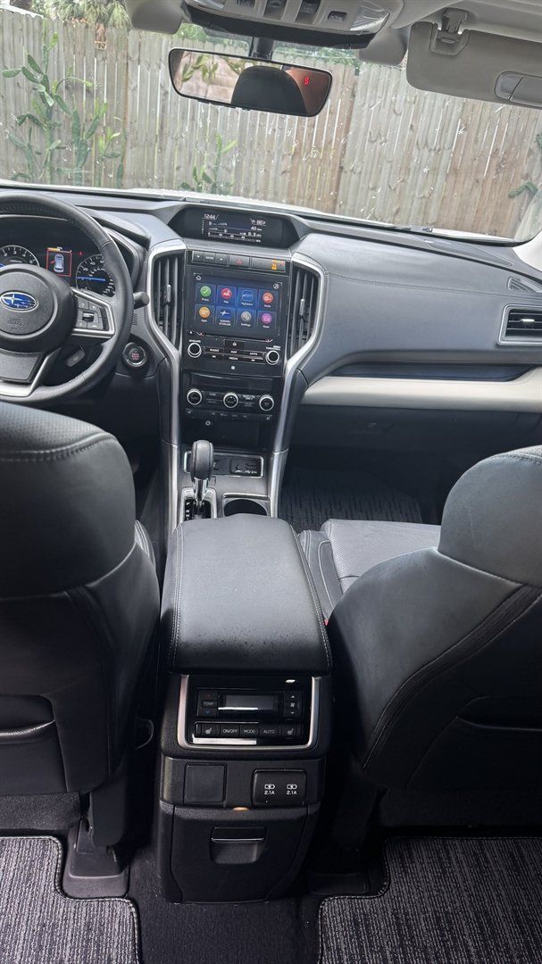 Used 2020 Subaru Ascent Limited w/ Technology Package AWD/4WD image 10