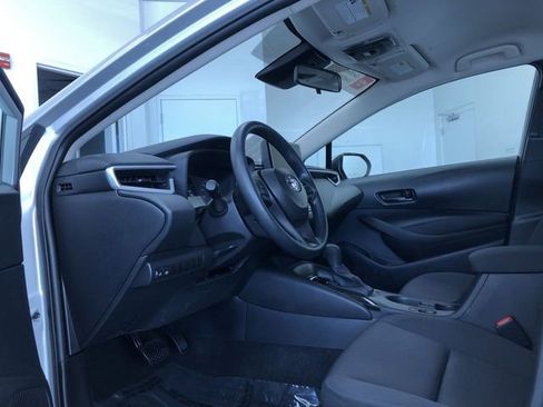 Certified 2025 Toyota Corolla LE image 10