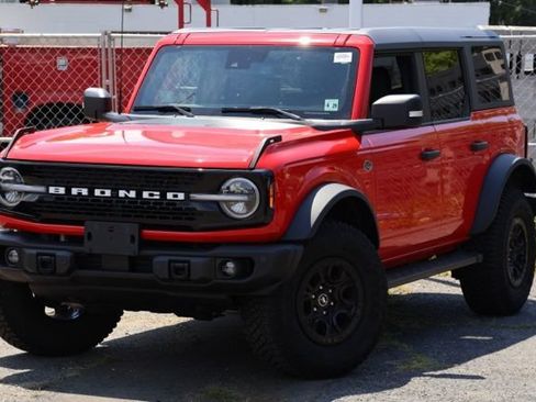 Certified 2023 Ford Bronco Wildtrak AWD/4WD image 1