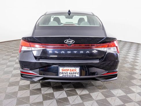 Used 2022 Hyundai Elantra SEL w/ Cargo Package image 11
