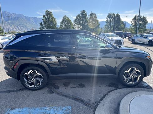 Used 2022 Hyundai Tucson Limited w/ Cargo Package AWD/4WD image 8