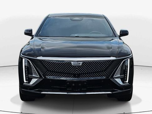 Used 2024 Cadillac Lyriq Luxury image 11