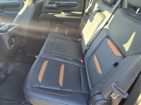 Used 2022 GMC Sierra 1500 AT4 w/ AT4 Premium Package image 12