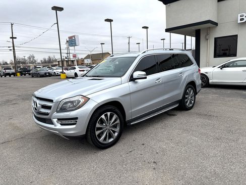 Used 2013 Mercedes-Benz GL 450 4MATIC image 2