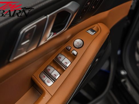 Used 2022 BMW X7 xDrive40i w/ M Sport Package image 21