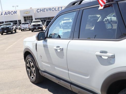 Used 2024 Ford Bronco Sport Outer Banks w/ Tech Package AWD/4WD image 16