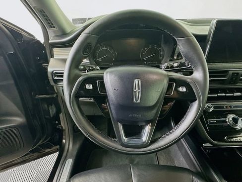 Certified 2022 Lincoln Corsair AWD w/ Equipment Group 101A image 14