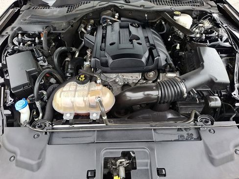 Used 2020 Ford Mustang Premium image 27