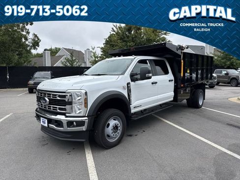 New 2025 Ford F550 4x4 Crew Cab image 4