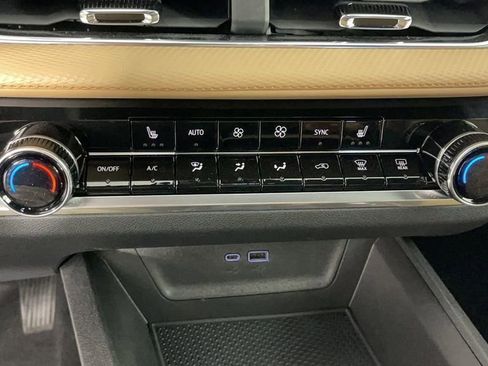 New 2025 Chevrolet Equinox ACTIV image 20