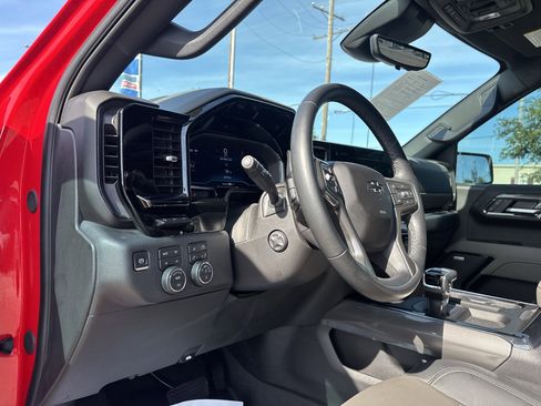Used 2025 Chevrolet Silverado 1500 ZR2 w/ Technology Package AWD/4WD image 12