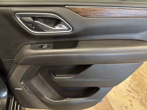 Used 2021 Chevrolet Tahoe Premier AWD/4WD image 25