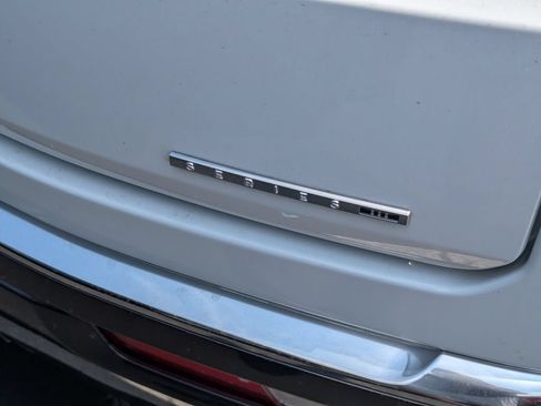 Used 2022 Jeep Wagoneer Series III w/ Premium Group I AWD/4WD image 10