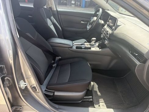 Used 2022 Nissan Sentra SV FWD image 23