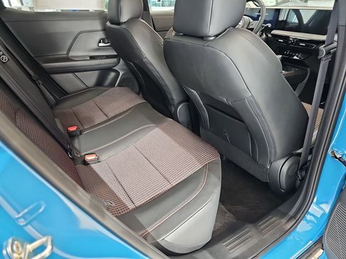 New 2026 Nissan Kicks SR FWD image 15