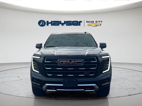 Used 2025 GMC Yukon AT4 AWD/4WD image 2