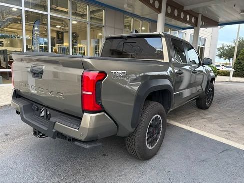 Used 2026 Toyota Tacoma TRD Off-Road w/ TRD Off Road Upgrade Package AWD/4WD image 5
