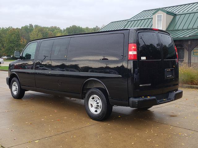 Used 2017 Chevrolet Express 3500 LS RWD image 8