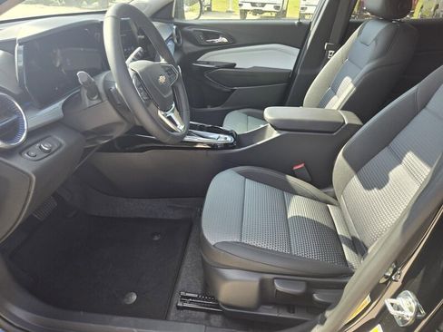 New 2026 Chevrolet Trax LT w/ Driver Confidence Package image 17