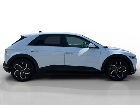 Used 2024 Hyundai Ioniq 5 SE RWD image 6