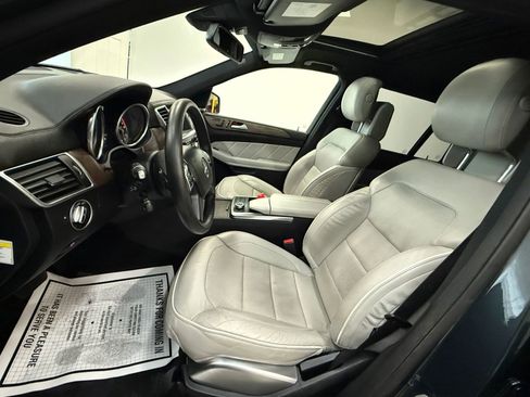 Used 2013 Mercedes-Benz GL 450 GL 450 4MATIC Sport Utility 4D w/ Premium 2 Pkg image 16