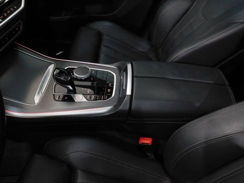 Used 2021 BMW X5 xDrive40i AWD/4WD image 32