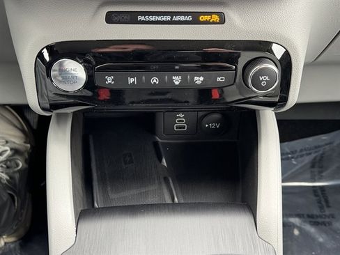 New 2026 Ford Escape Platinum w/ Premium Technology Package AWD/4WD image 15