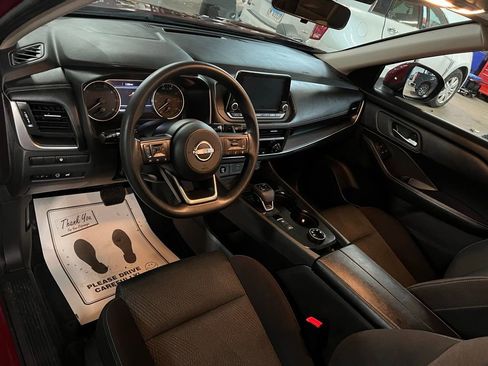 Used 2024 Nissan Rogue SV image 20