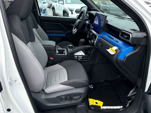 New 2026 Toyota Tacoma TRD Off-Road w/ TRD Off Road Upgrade Package image 17