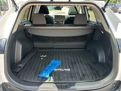 Certified 2025 Toyota RAV4 XLE w/ Convenience Package AWD/4WD image 5
