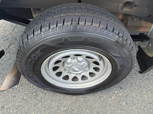 Used 2022 Chevrolet Silverado 1500 W/T w/ WT Value Package image 15