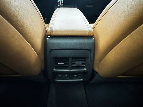 Used 2020 Cadillac XT4 Sport image 32