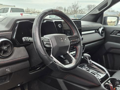 Used 2024 Chevrolet Colorado Z71 w/ Z71 Convenience Package 2 image 8