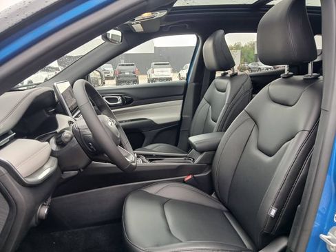 New 2026 Jeep Compass Limited w/ Sun, Sound & Navigation Group AWD/4WD image 10