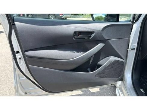 Used 2024 Toyota Corolla LE FWD image 13