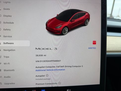 Used 2023 Tesla Model 3 Standard Range image 21