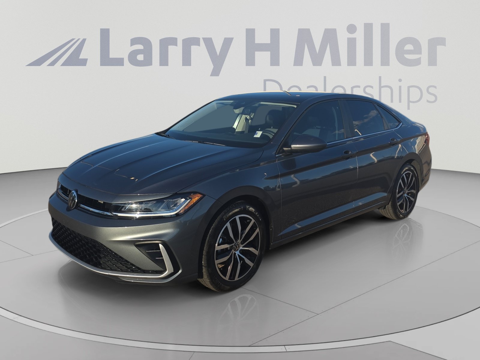 Used 2026 Volkswagen Jetta SE FWD image 1