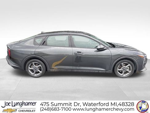 Used 2025 Kia K4 FWD image 2