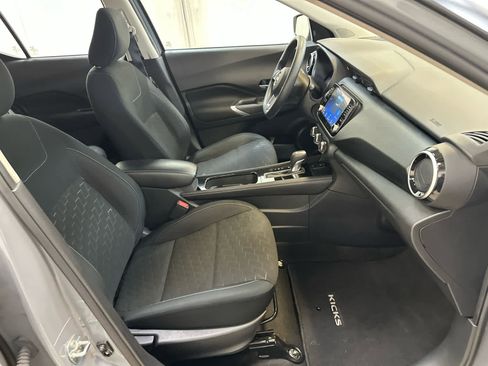 Certified 2023 Nissan Kicks SV FWD image 13