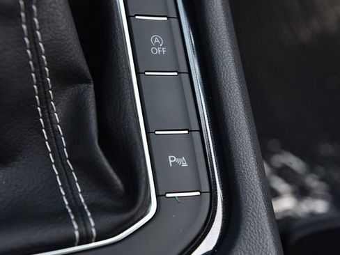 New 2026 Volkswagen Taos SE AWD/4WD image 18