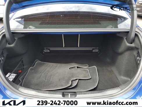 Used 2023 Mercedes-Benz C 300 Sedan image 8