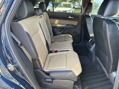 Used 2021 Volkswagen Atlas Cross Sport SE FWD image 18