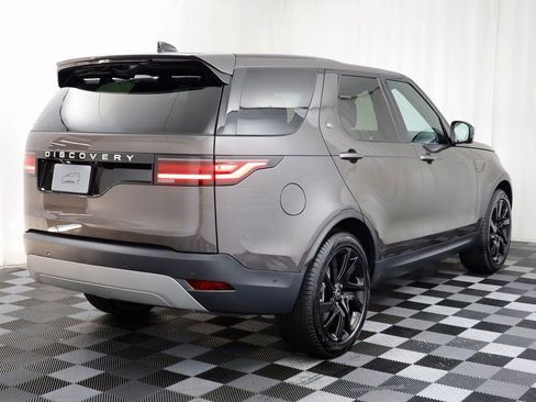 New 2025 Land Rover Discovery S image 18