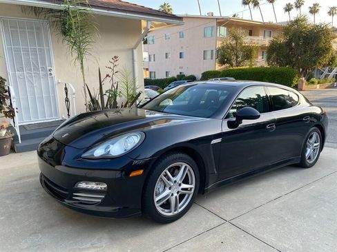 Used 2011 Porsche Panamera 4 AWD/4WD image 2